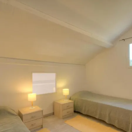 En Corse Avec Piscine Chauffee Carbuccia