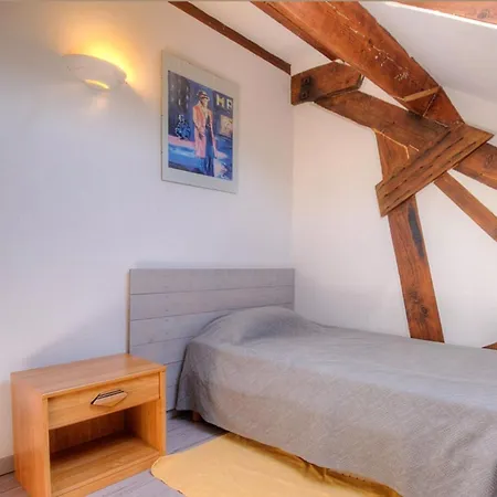 شقة En Corse Avec Piscine Chauffee *