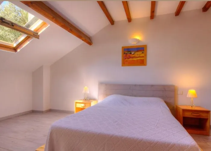 Appartement En Corse Avec Piscine Chauffee Carbuccia