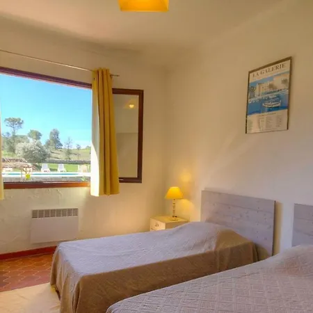 شقة En Corse Avec Piscine Chauffee