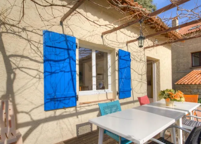 En Corse Avec Piscine Chauffee
