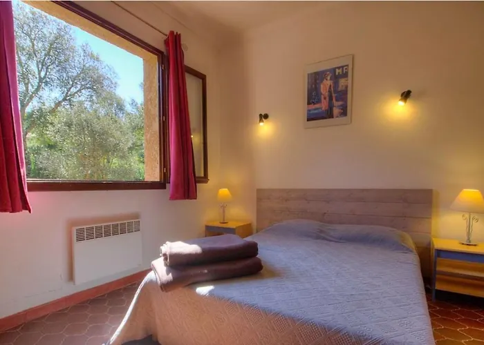 En Corse Avec Piscine Chauffee Apartman