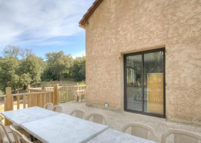 Apartman En Corse Avec Piscine Chauffee Carbuccia